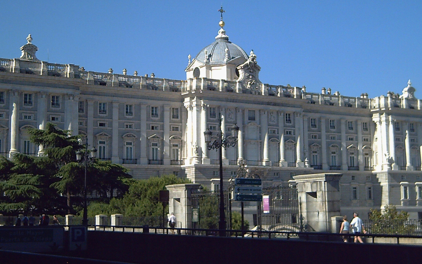 Королевский дворец в Мадриде