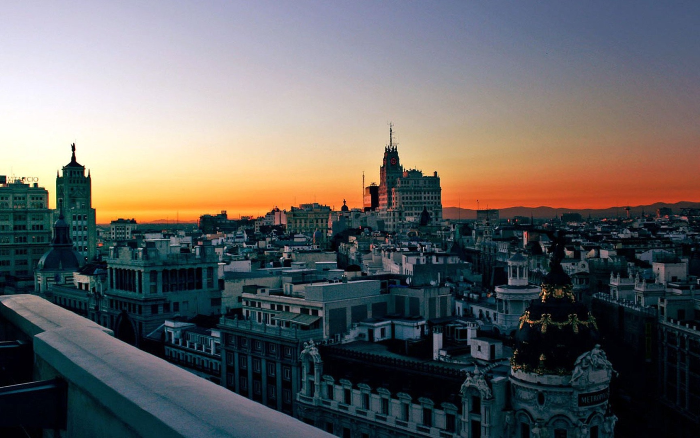 Закат в Мадриде