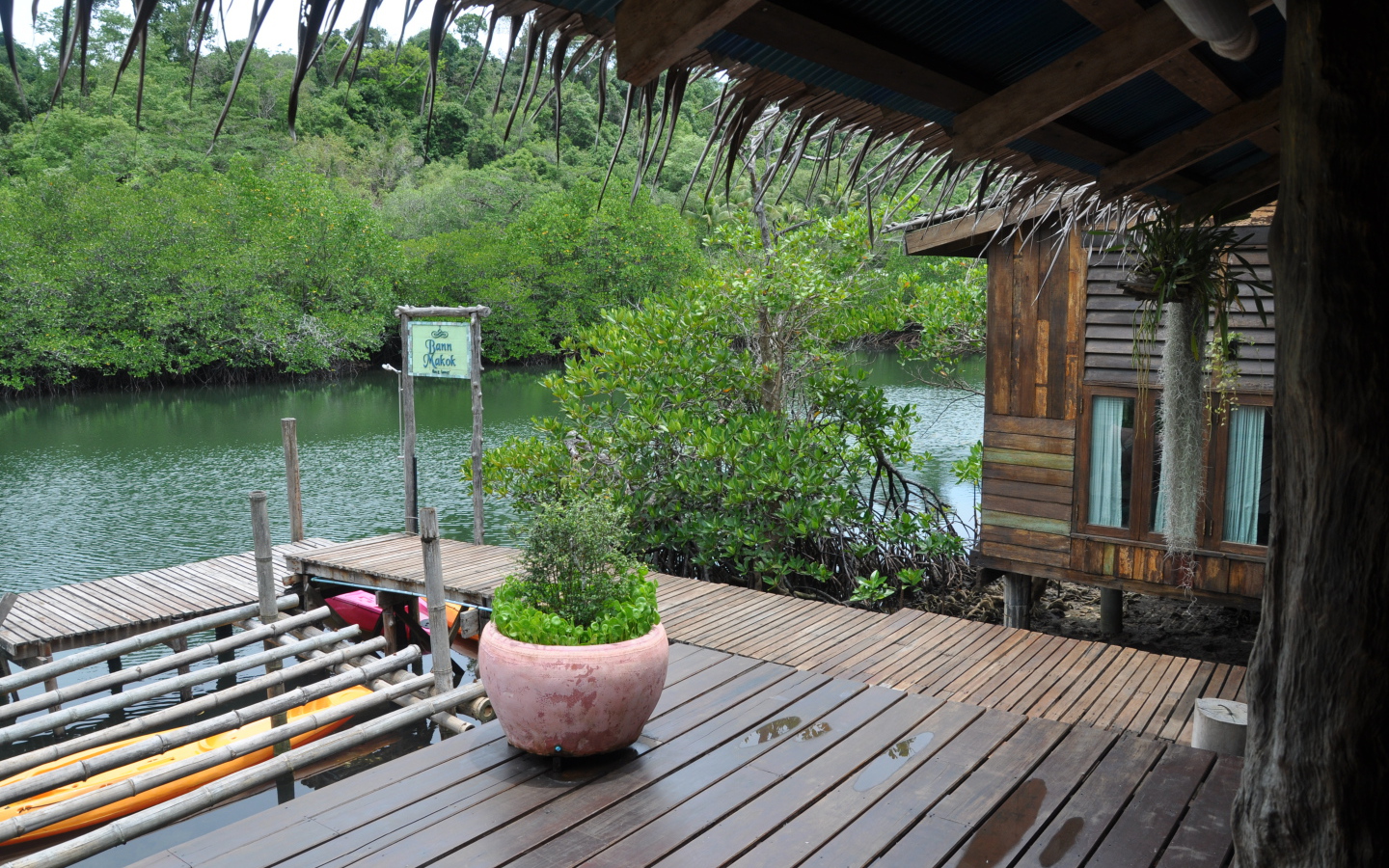 Причал для лодок на острове Ко Куд, Таиланд