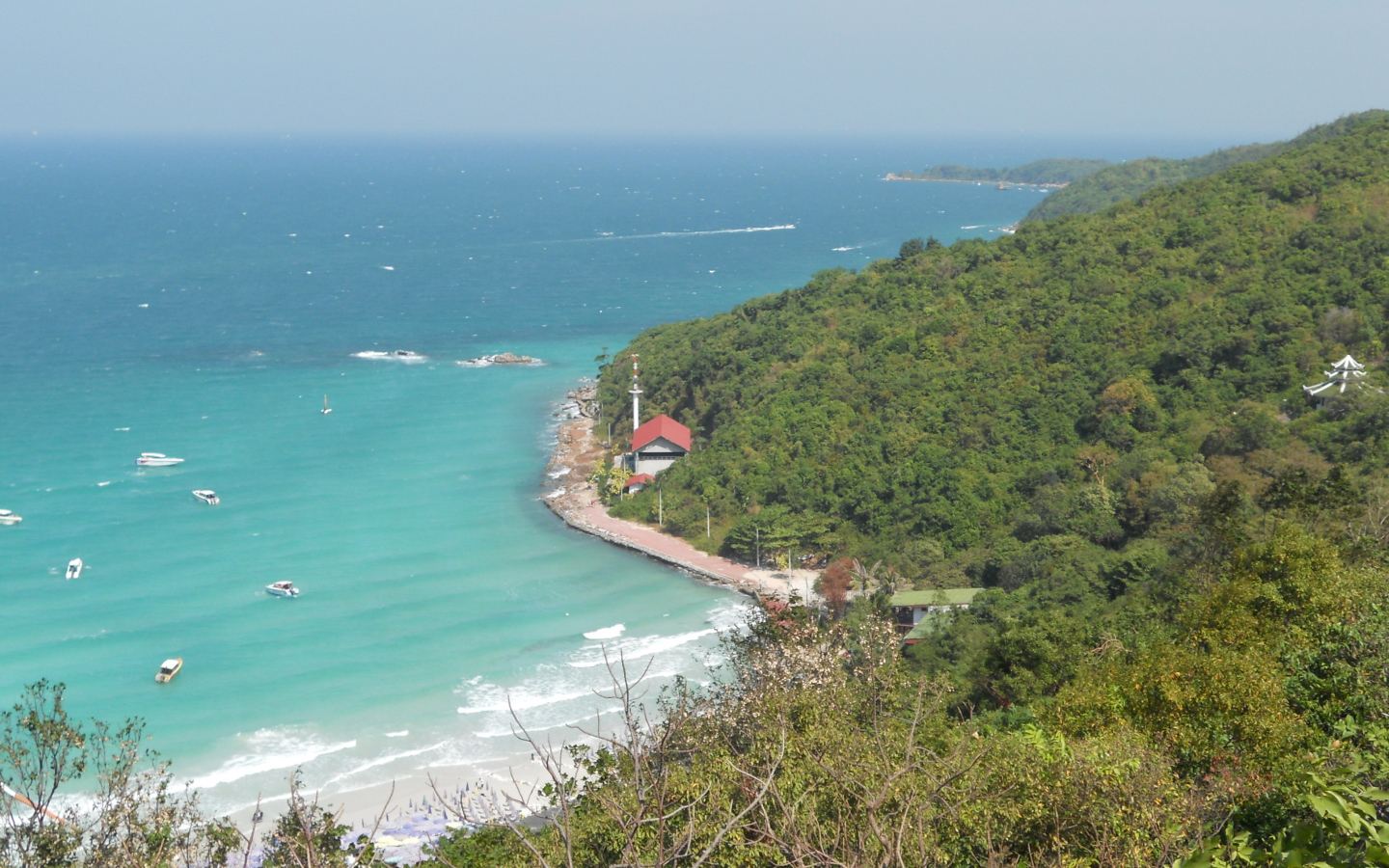 Panorama resort island Koh Larn, Thailand
