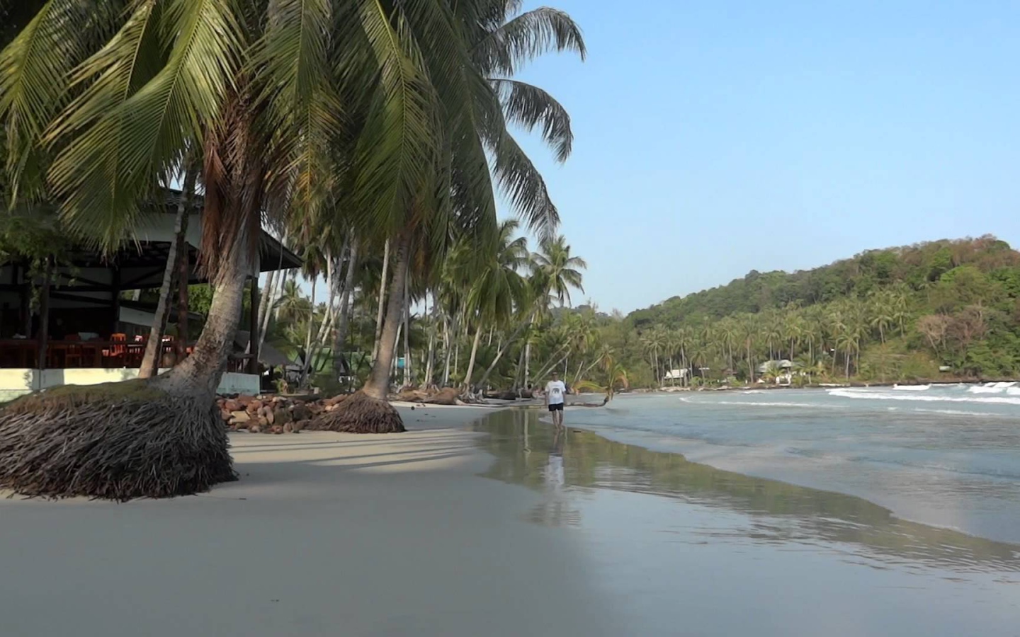 Отдых на пляже на острове Ко Куд, Таиланд