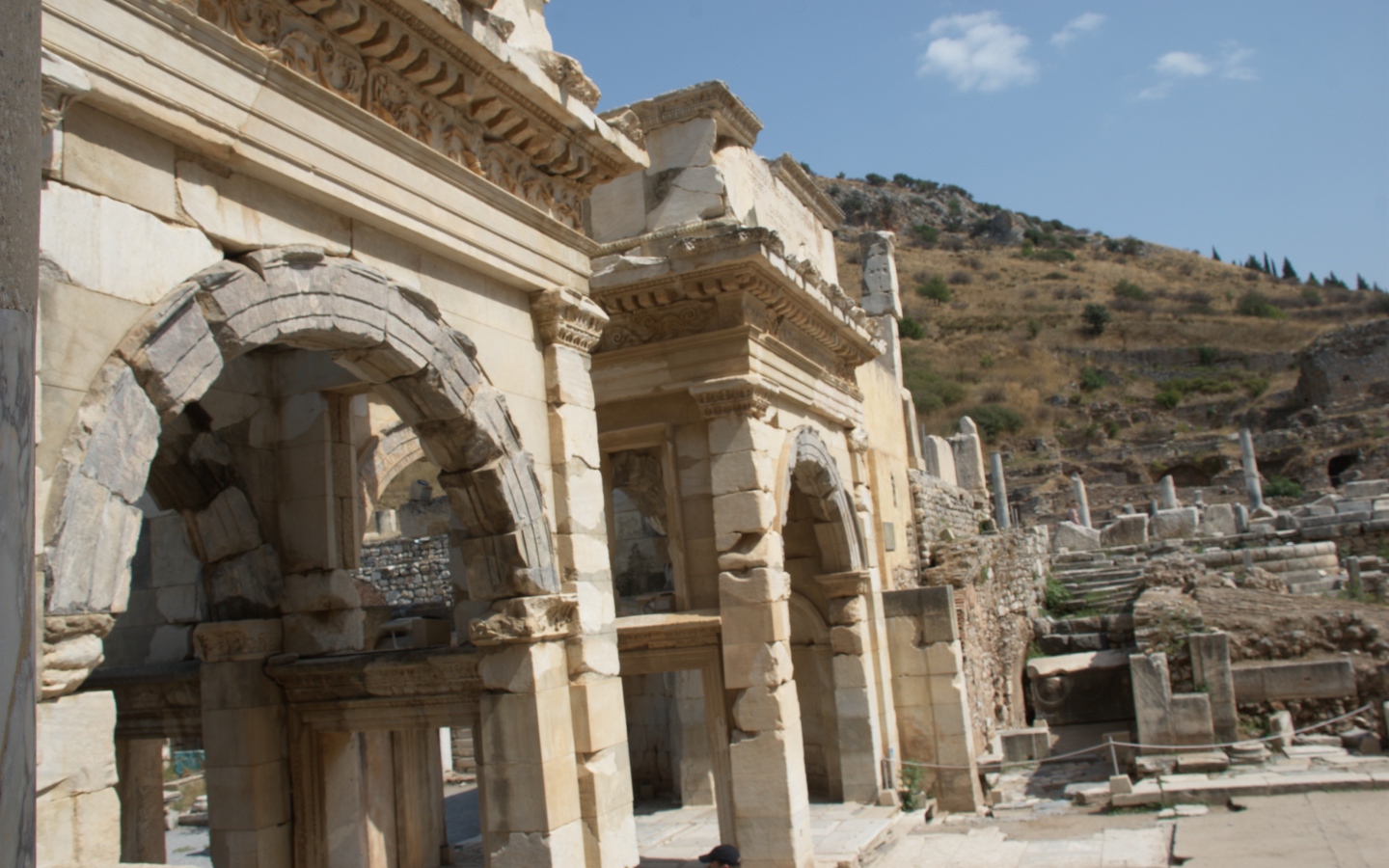 Ворота Мазеуса и Митридата в Эфесе, Турция