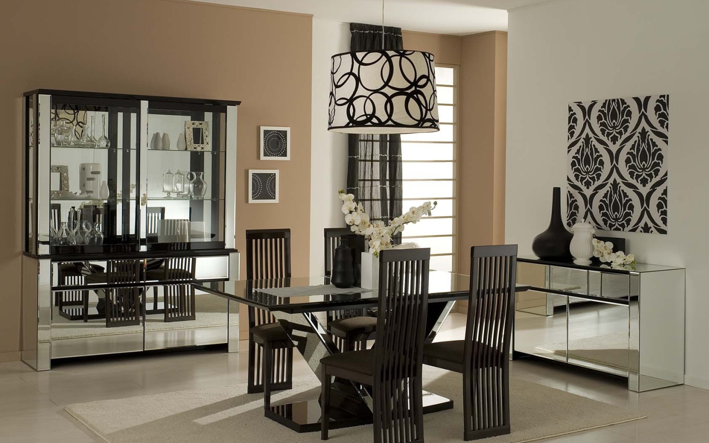 Коричневый цвет столовой