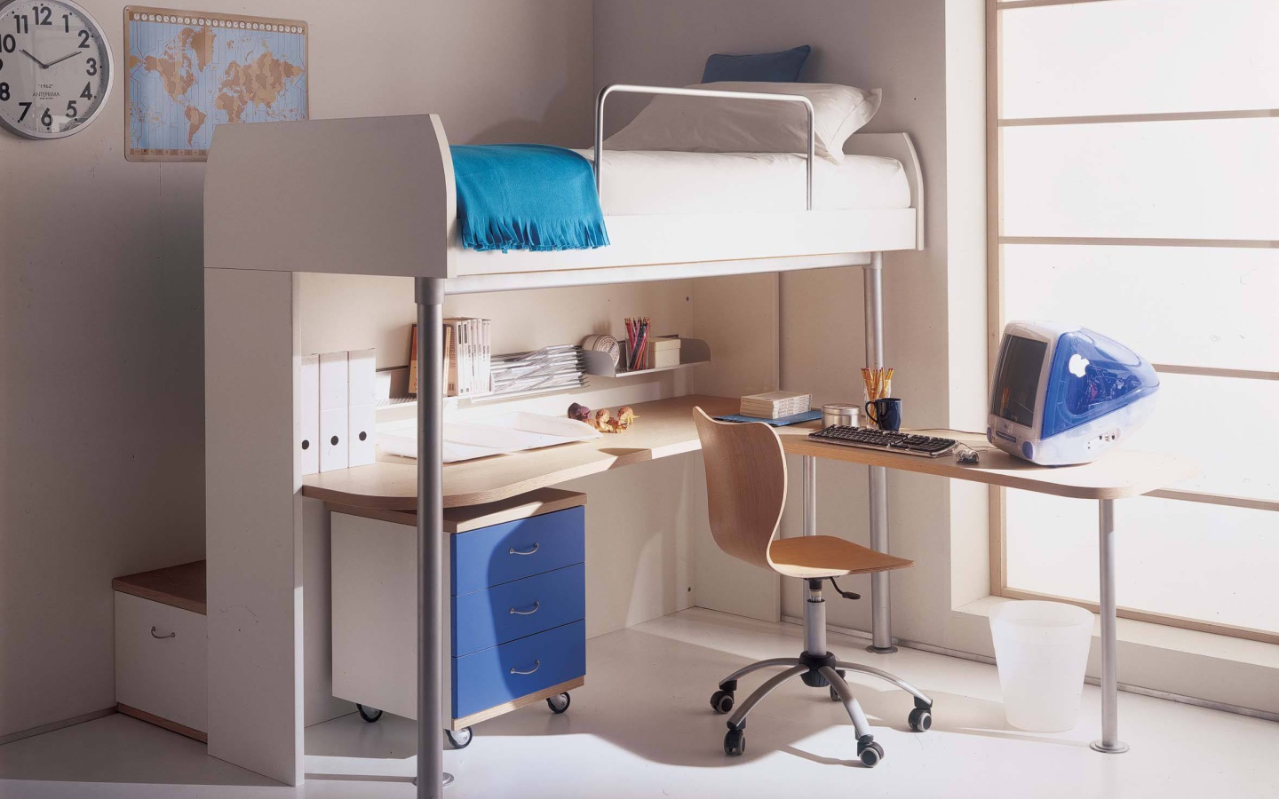 Компактная детская комната