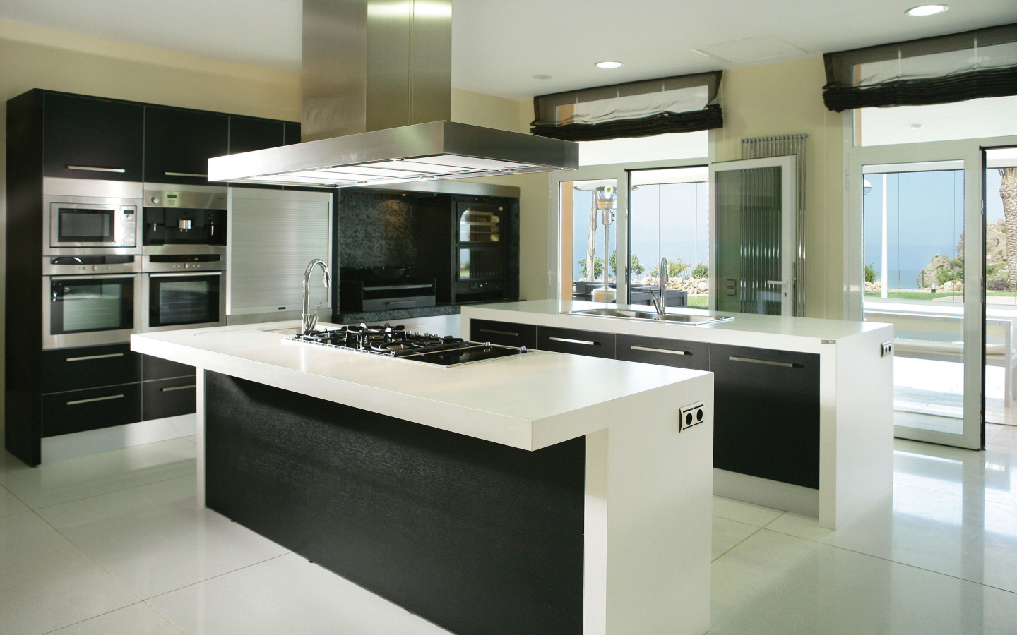 Кухня для большой семьи