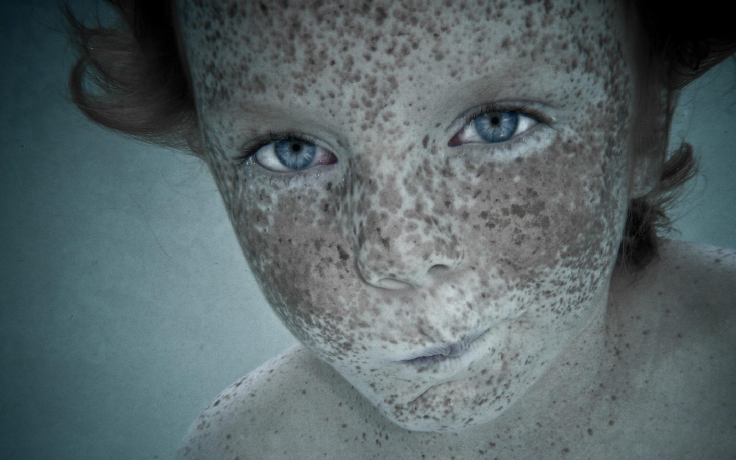 Фотография маленькой девочкой