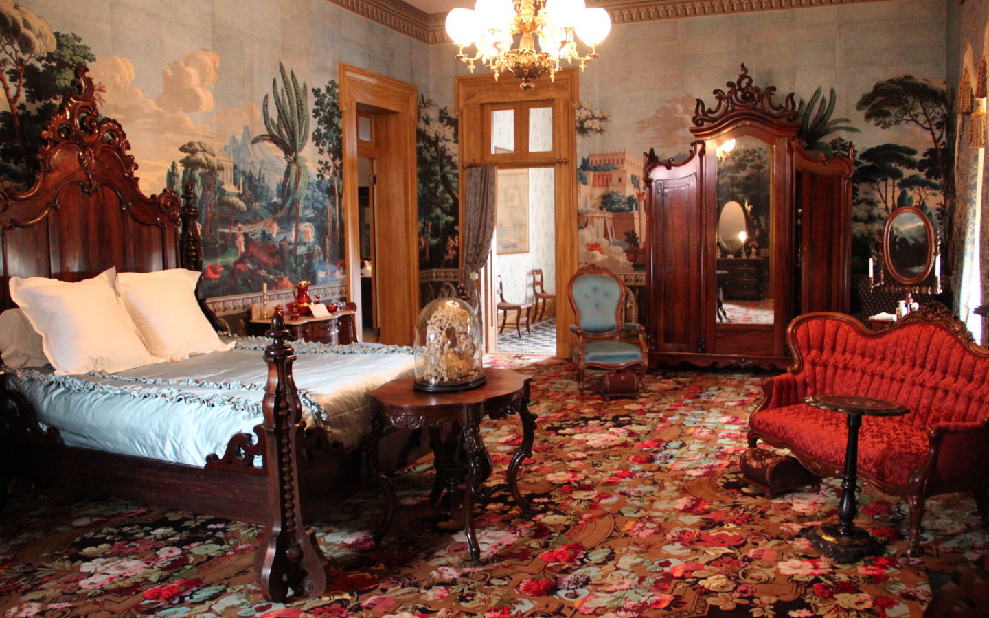 Старинный стиль в оформлении спальни