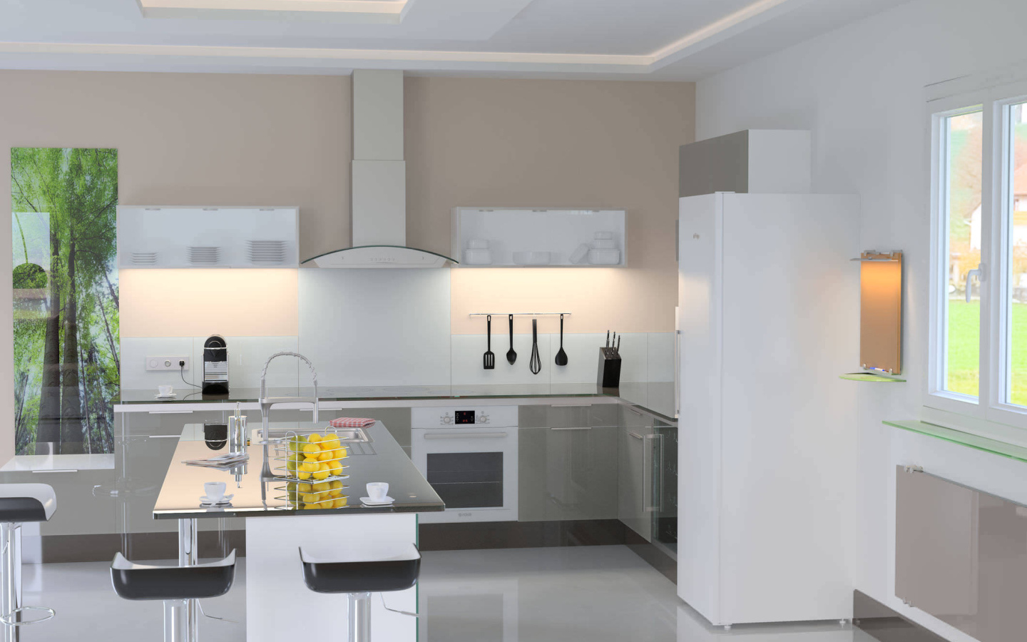 Белый холодильник в кухне