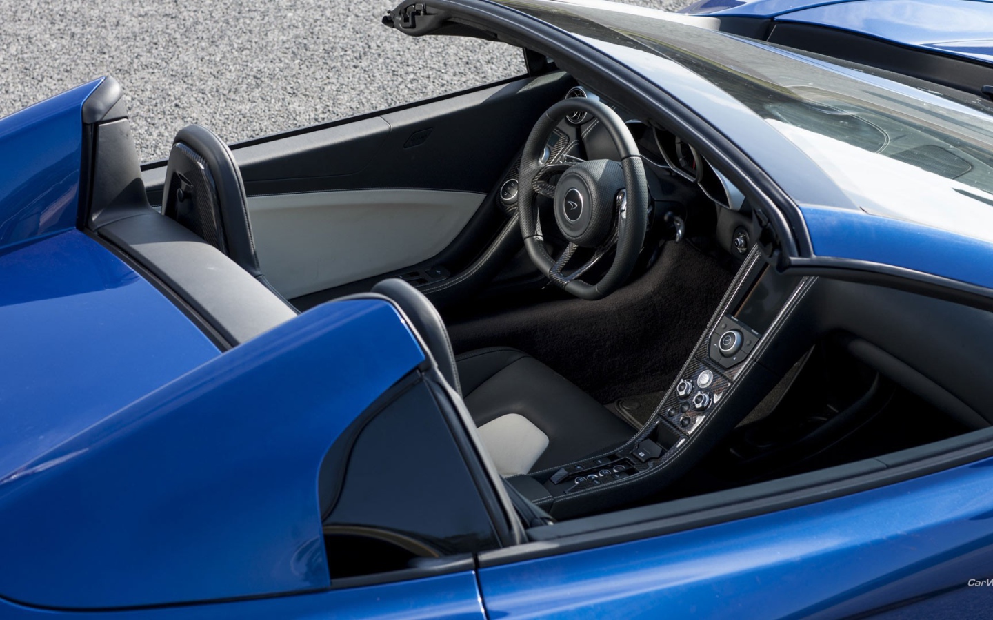 Салон кабриолета McLaren