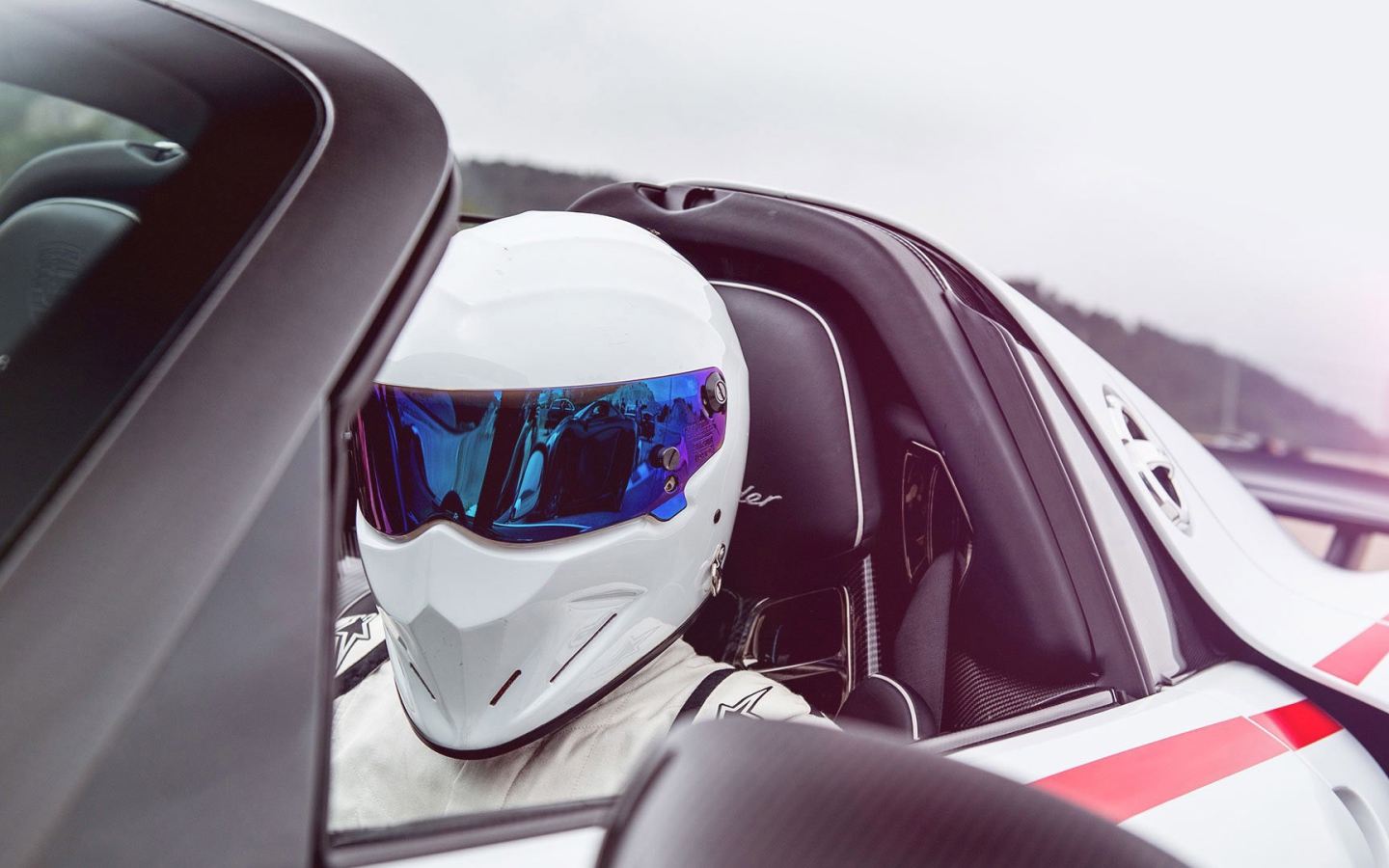 Гонщик в шлеме, программа Top Gear