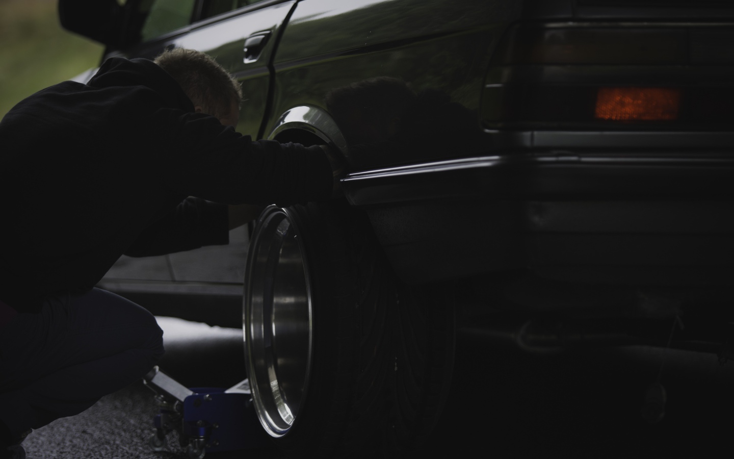 Замена колеса BMW E28