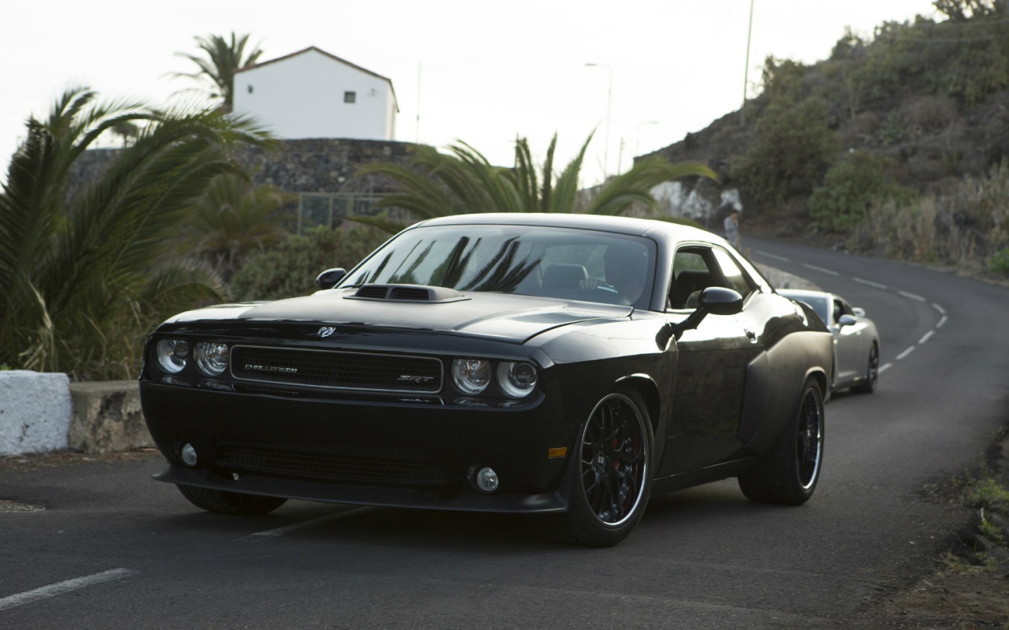 Черный Dodge Challenger SRT8 из Форсаж 6