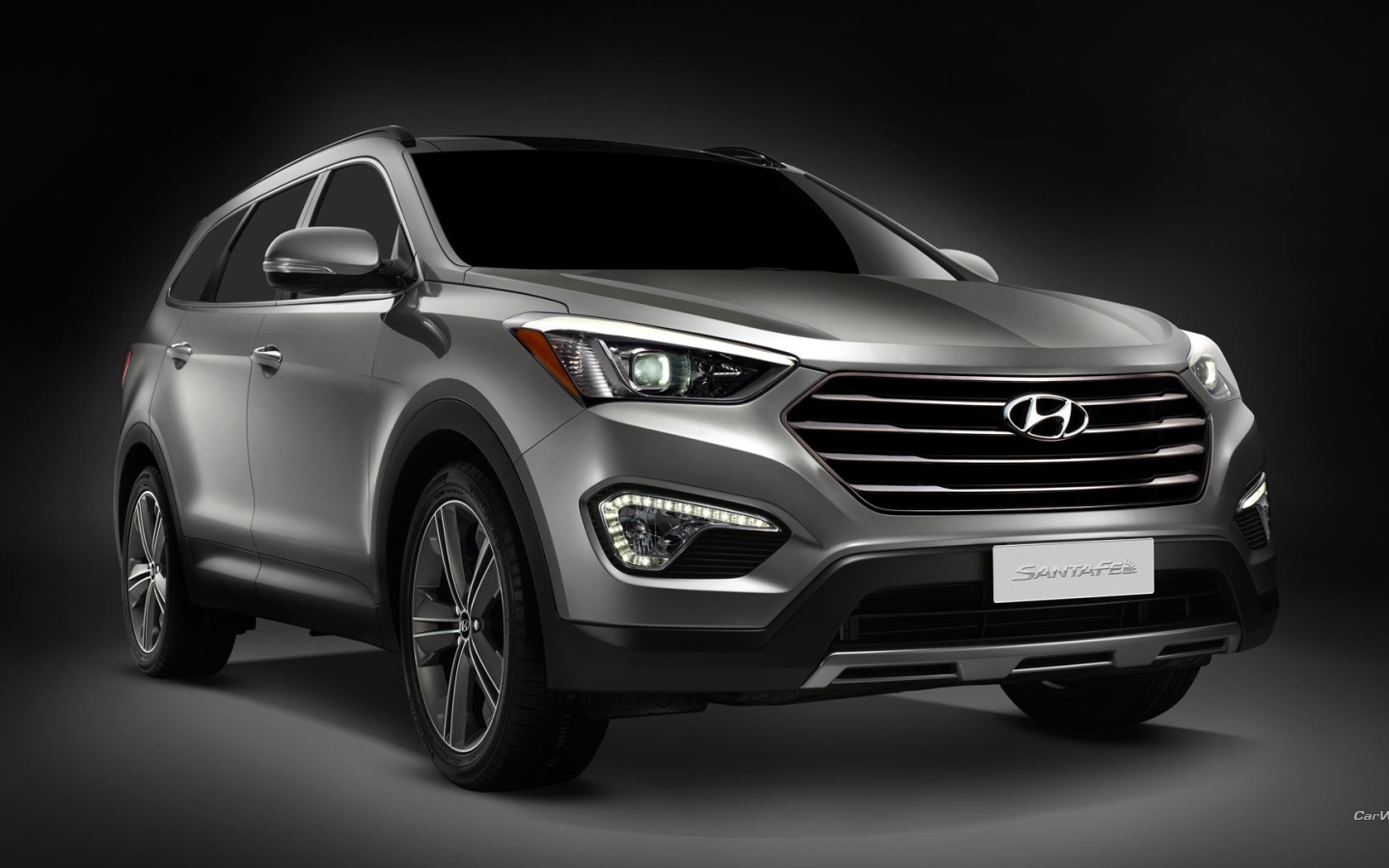 Новый автомобиль Hyundai Santa-Fe