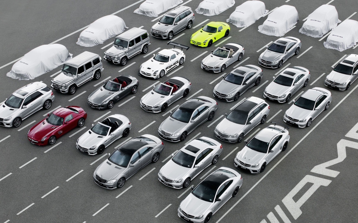 Выставка автомобилей Mercedes-Benz S Class