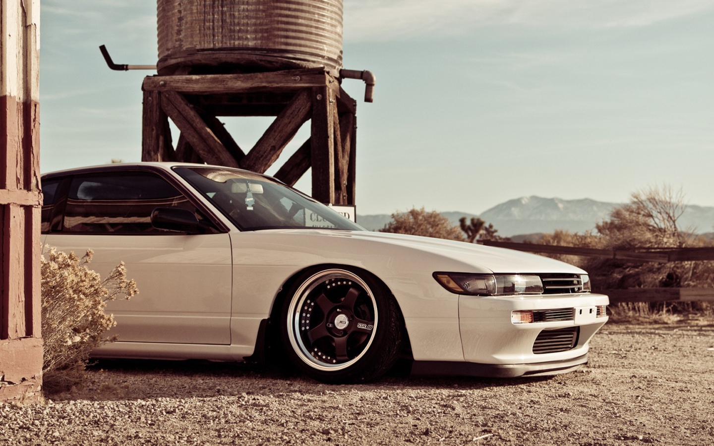 Ниссан на ферме