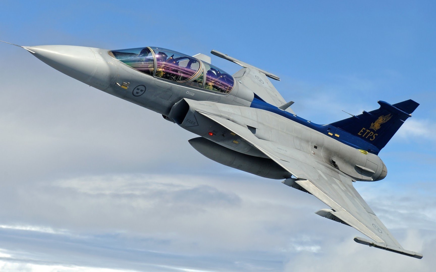 Военный самолет JAS-39 Gripen