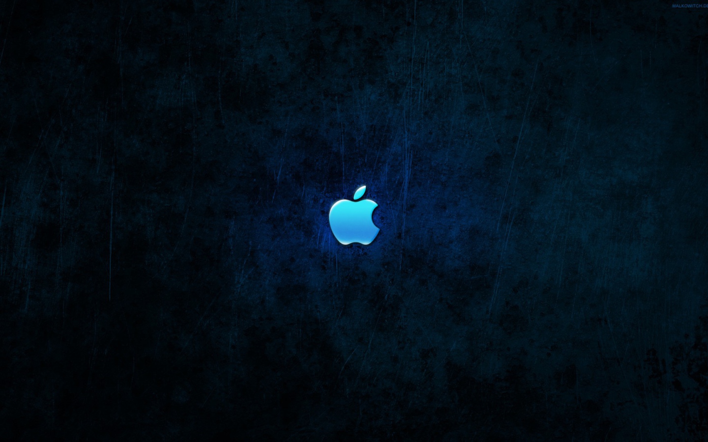 Логотип Эппл на сине черном фоне