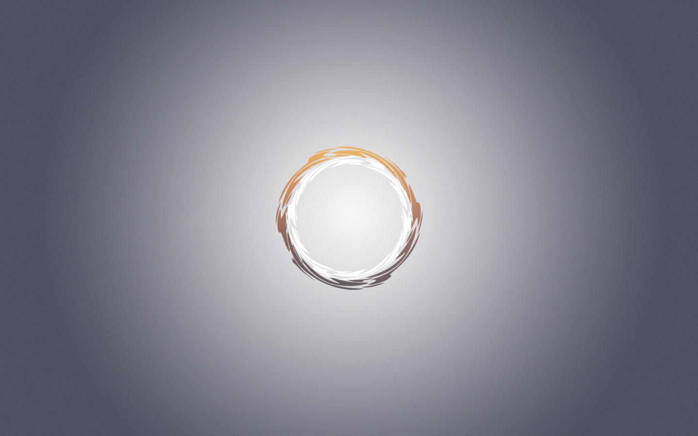 Кольцо на сером фоне