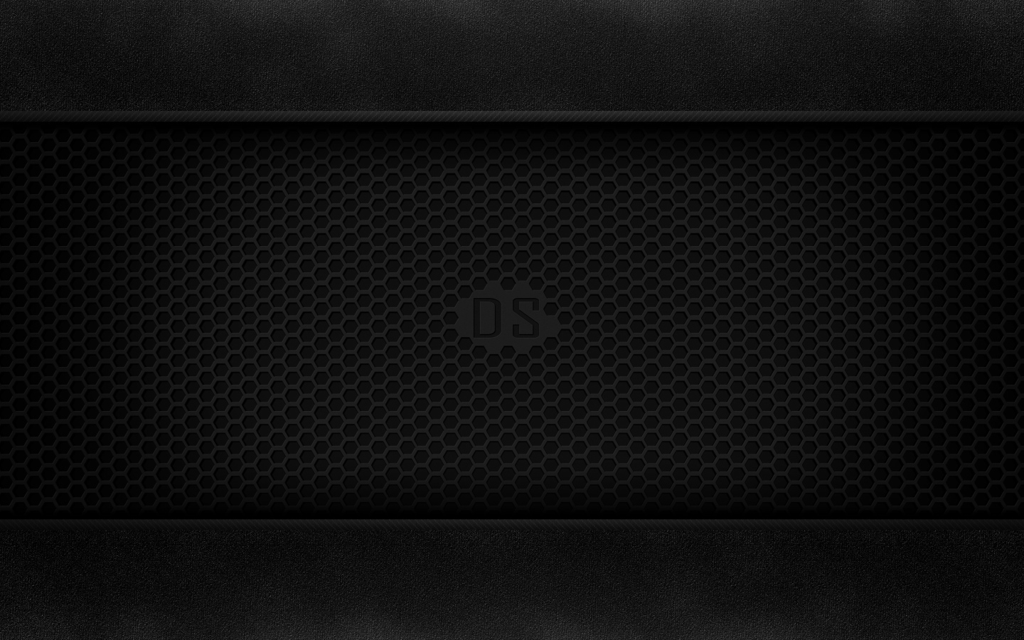 Черная металлическая сетка