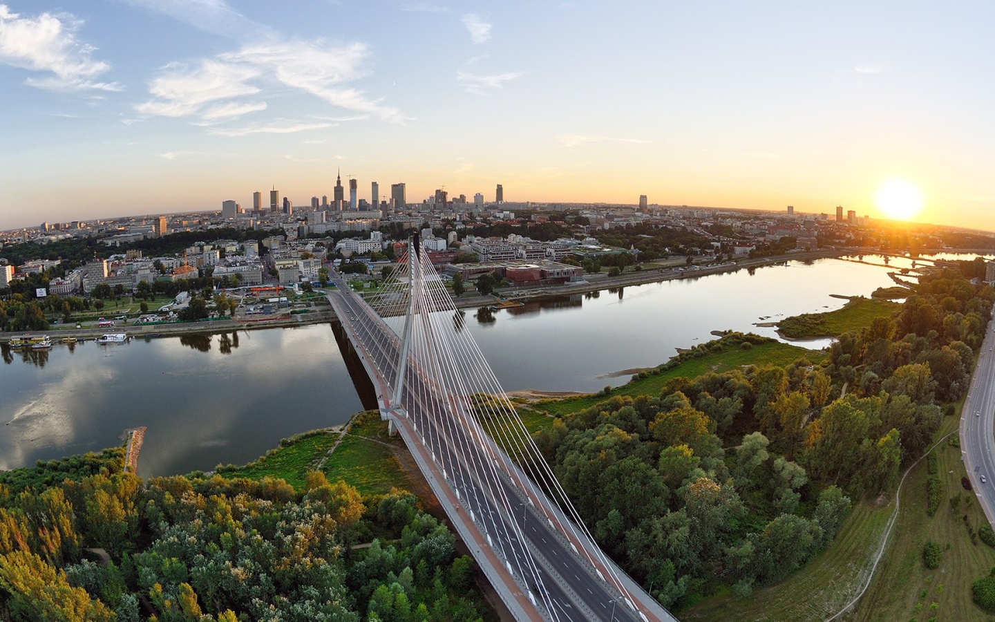 Мост через реку в Варшаве