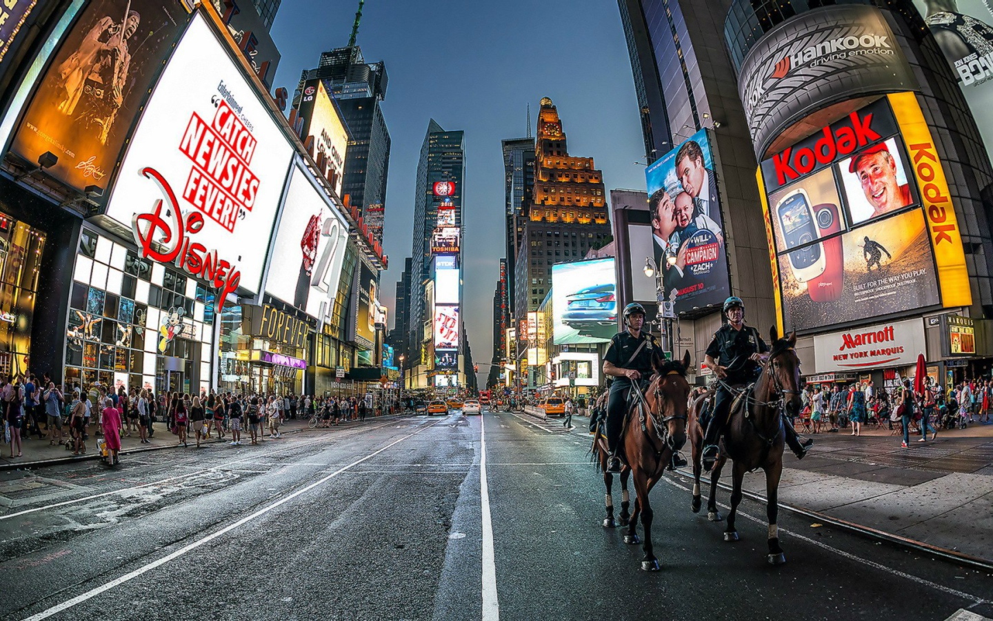 Конная полиция в Нью-Йорке