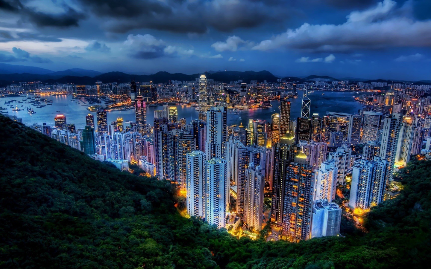 Ночь в Гонконге