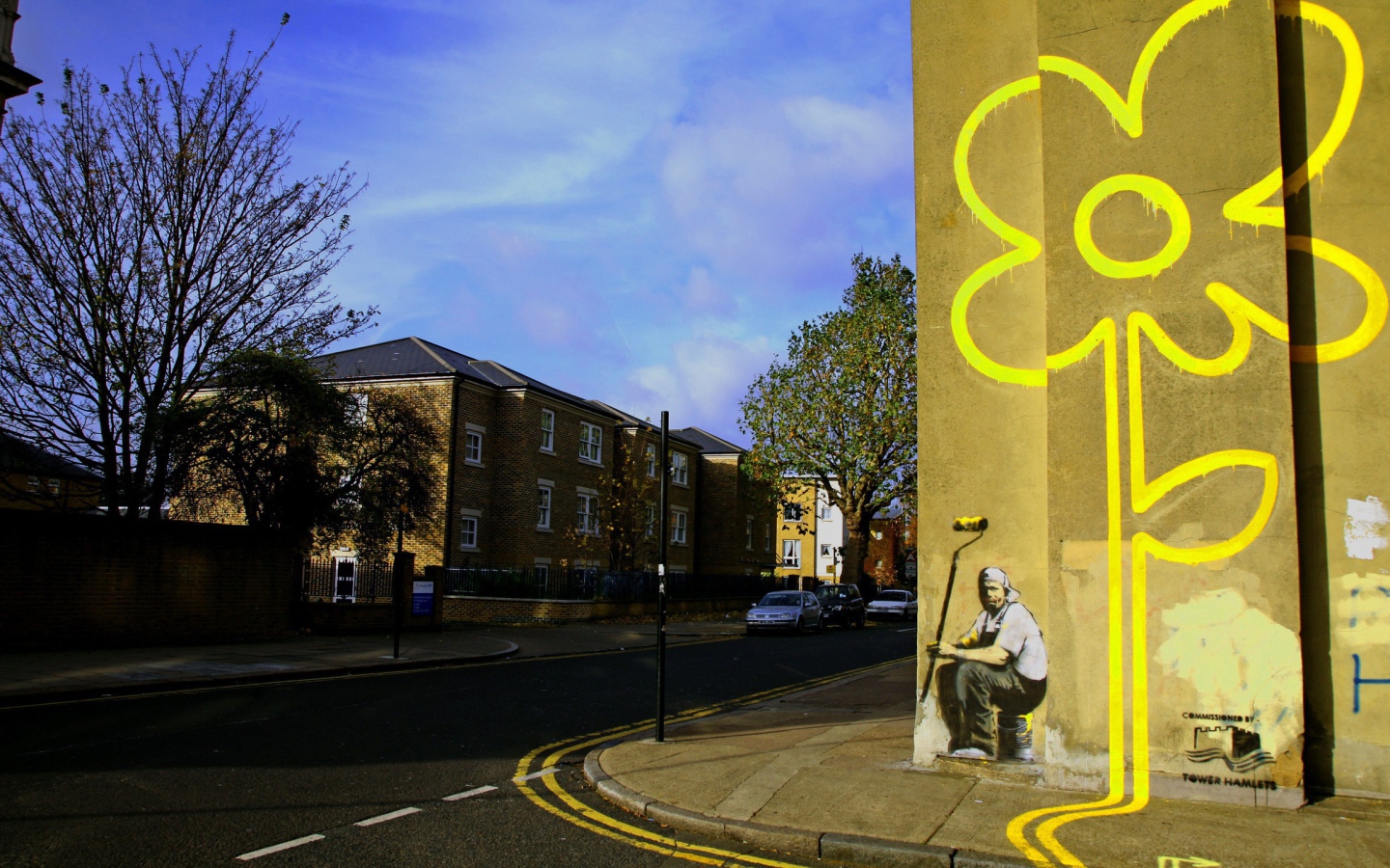 Дорожная разметка на стене