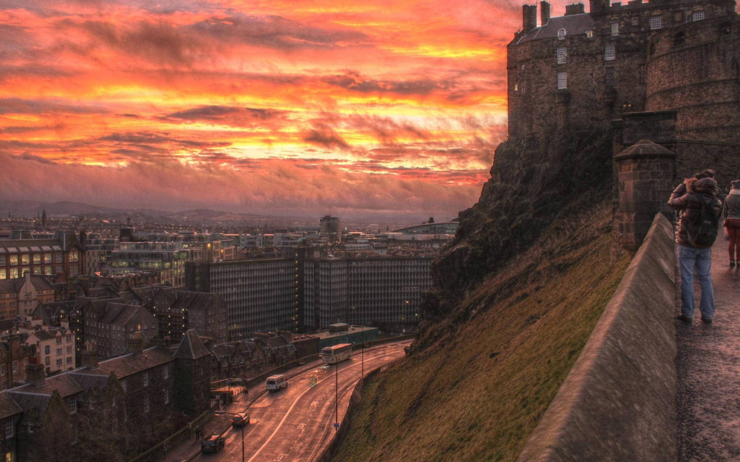 Вид на город с холма