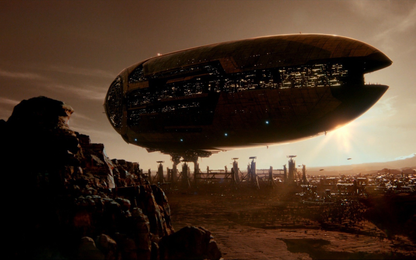 Огромный космический корабль