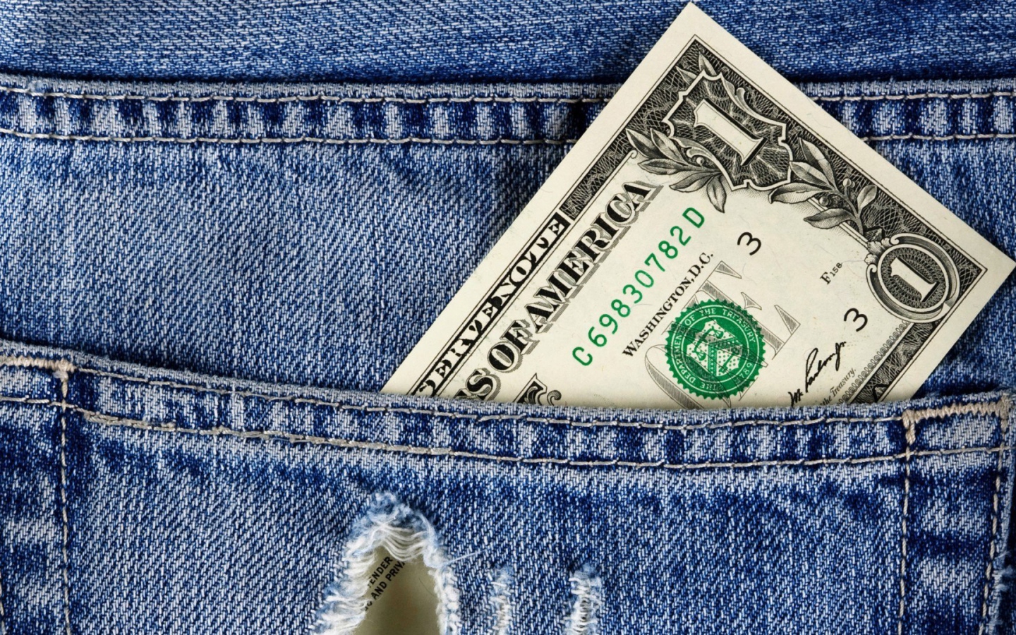 Доллар в кармане