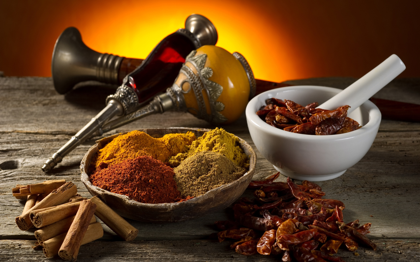 Spices and mortar for grinding