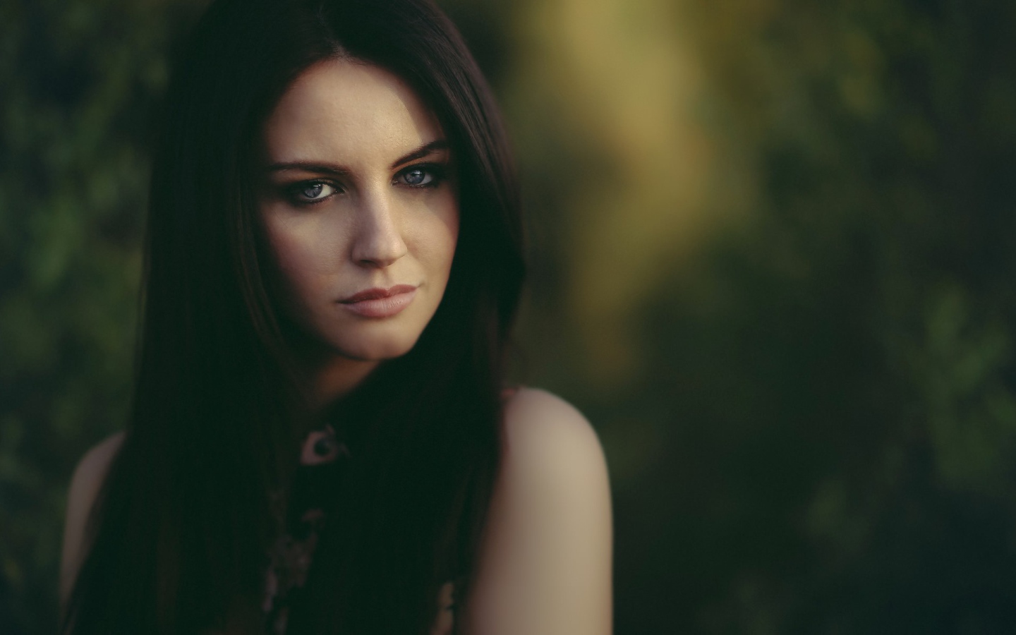 Лицо красивой девушки