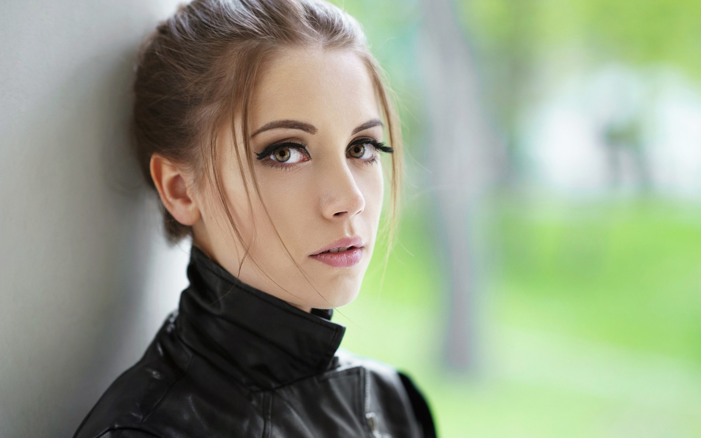 Красивая девушка Ксения Кокорева