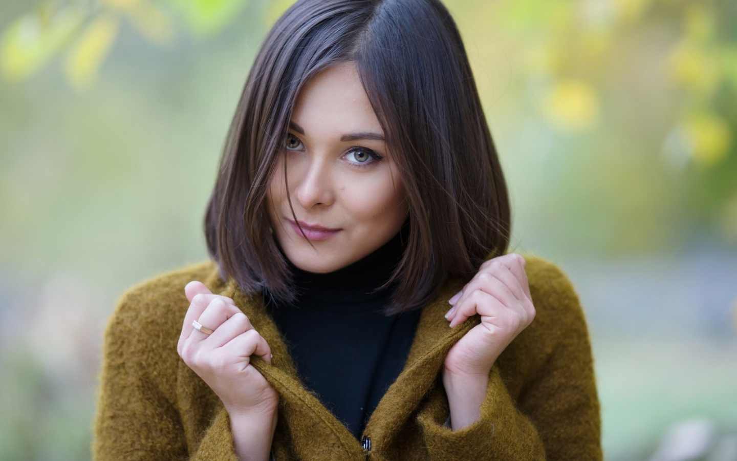 Модель брюнетка Виолетта