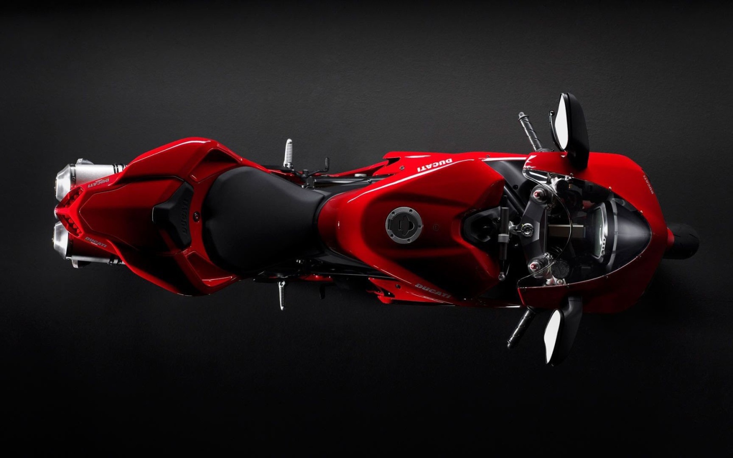 Красный мотоцикл, вид сверху