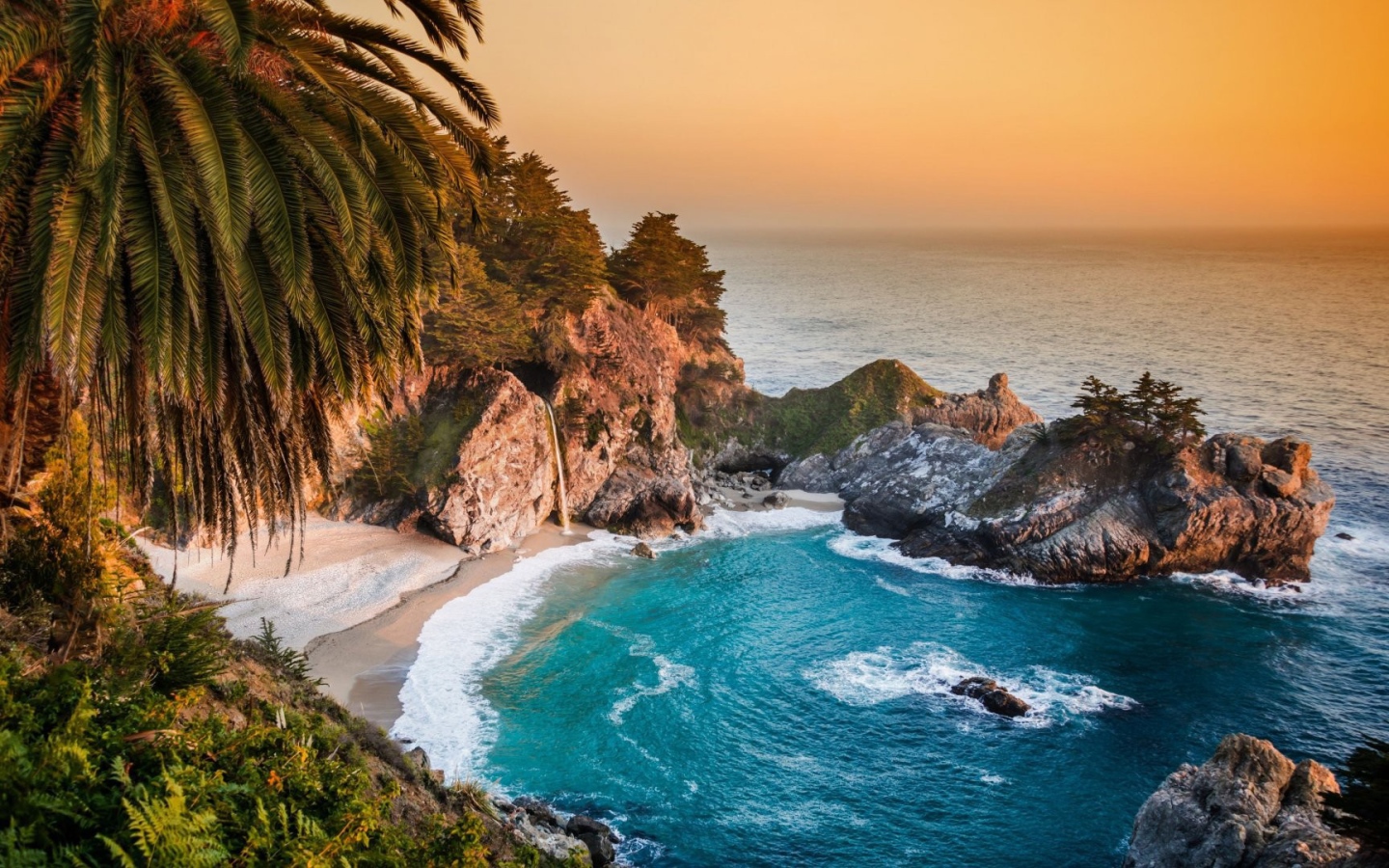 Тихая заводь в тропиках