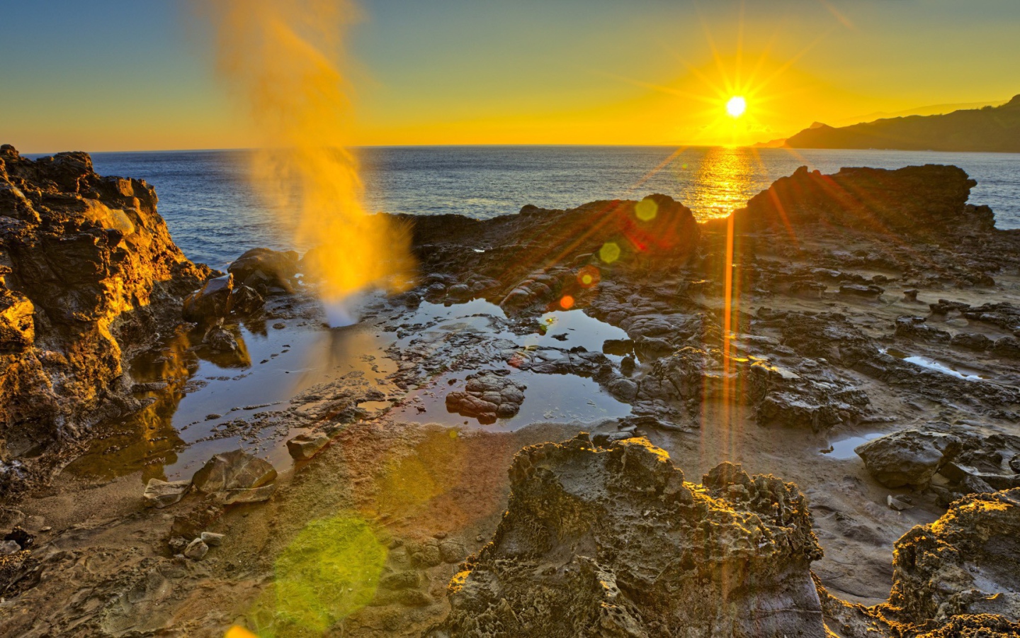 Закат на берегу моря, фото HDR