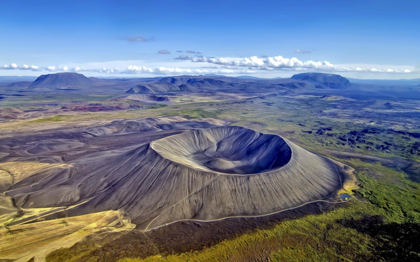 Жерло старого спящего вулкана