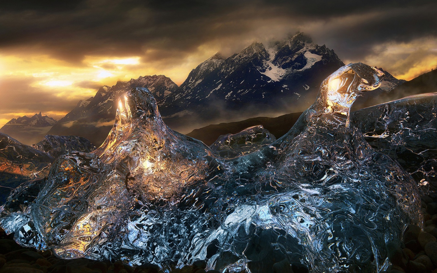 Лед в горах Торрес-дель-Пайне, Чили