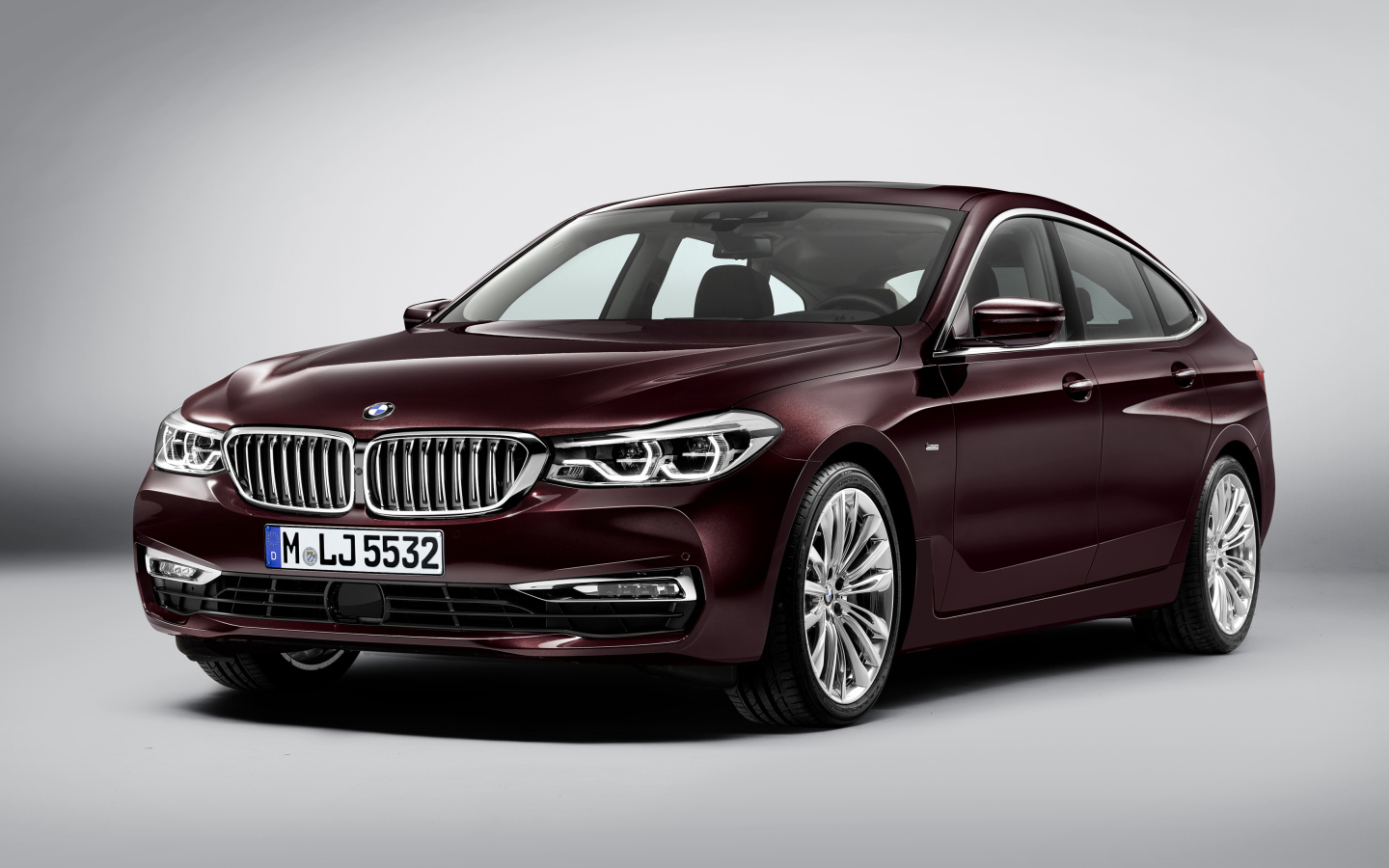 Бордовый автомобиль BMW  630d xDrive Gran Turismo, 2017