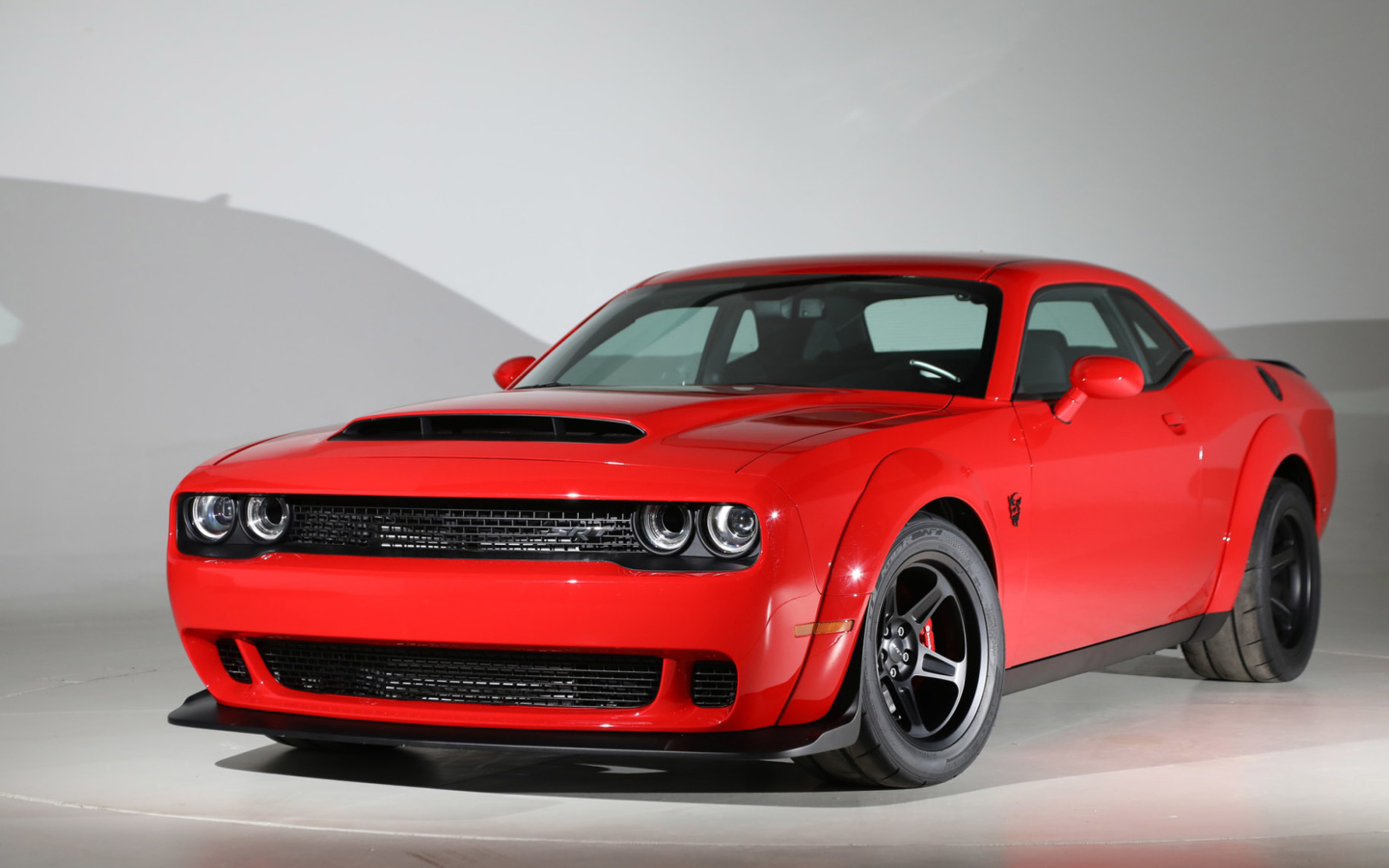 Автомобиль Dodge Challenger SRT Demon, 2018 