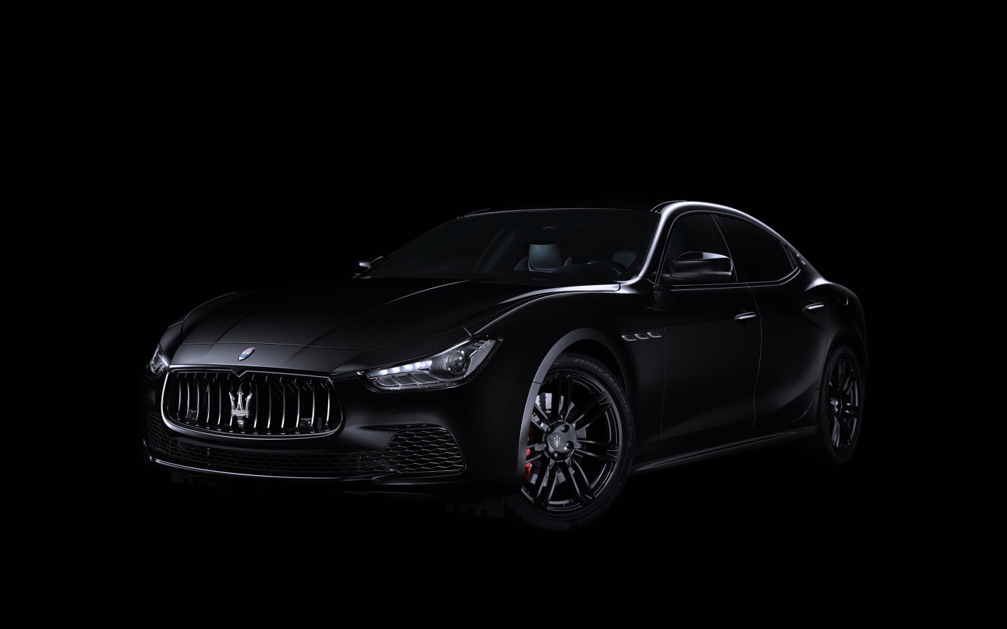 Черный автомобиль Maserati Ghibli Nerissimo Special Edition, 2017 