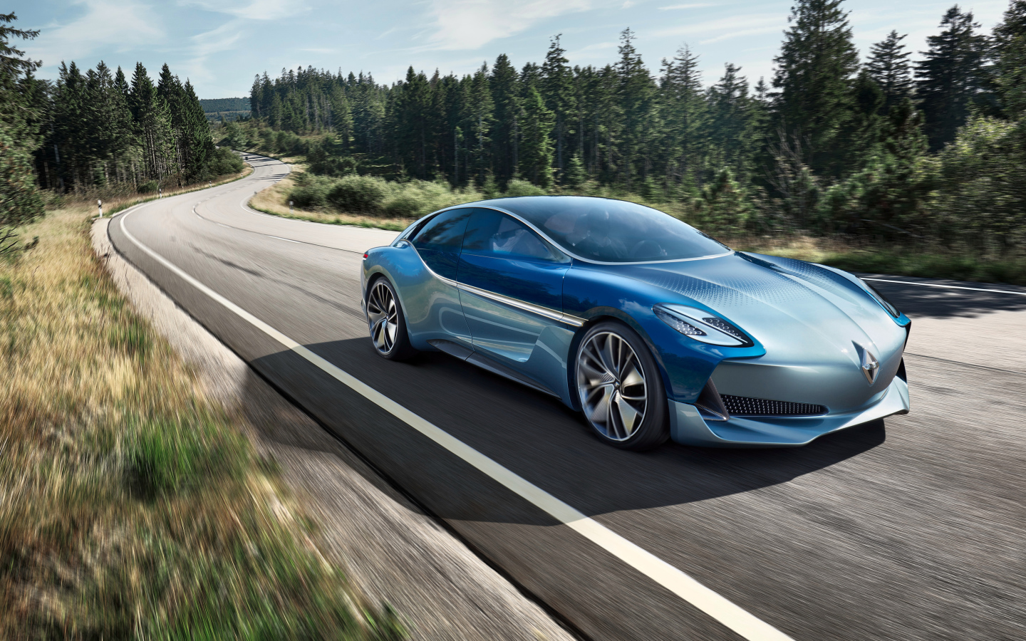 Синий автомобиль Borgward Isabella Concept, 2017 на трассе