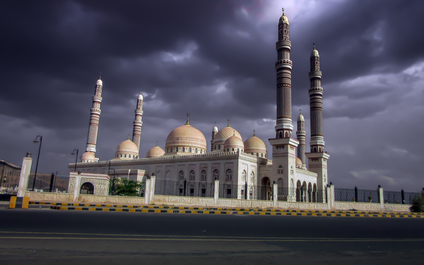 Мечеть Saleh Mosque, Сана  