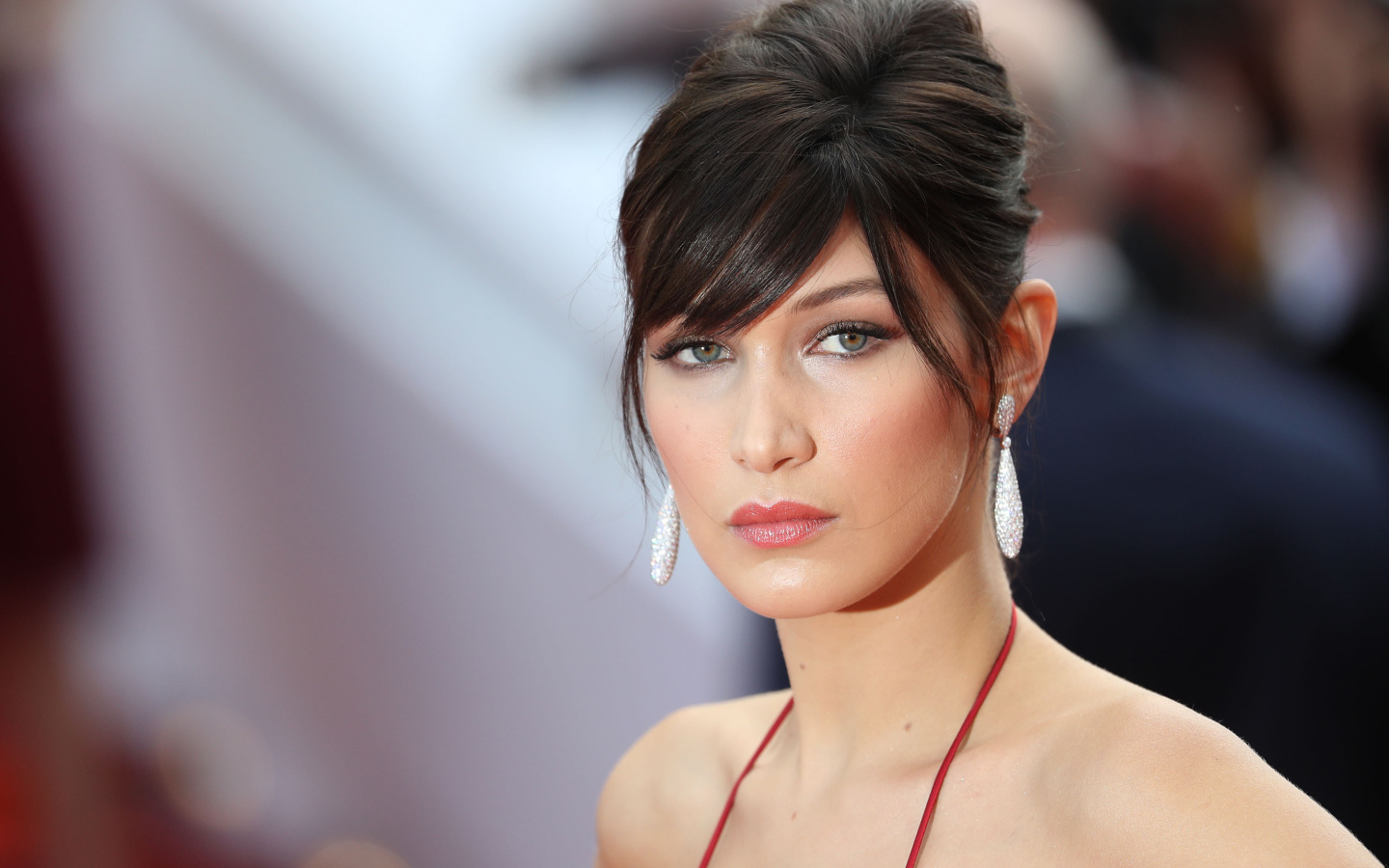 Красивая девушка модель Белла Хадид