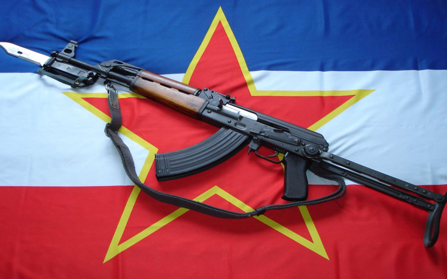 Настоящему защитнику на 23 февраля 