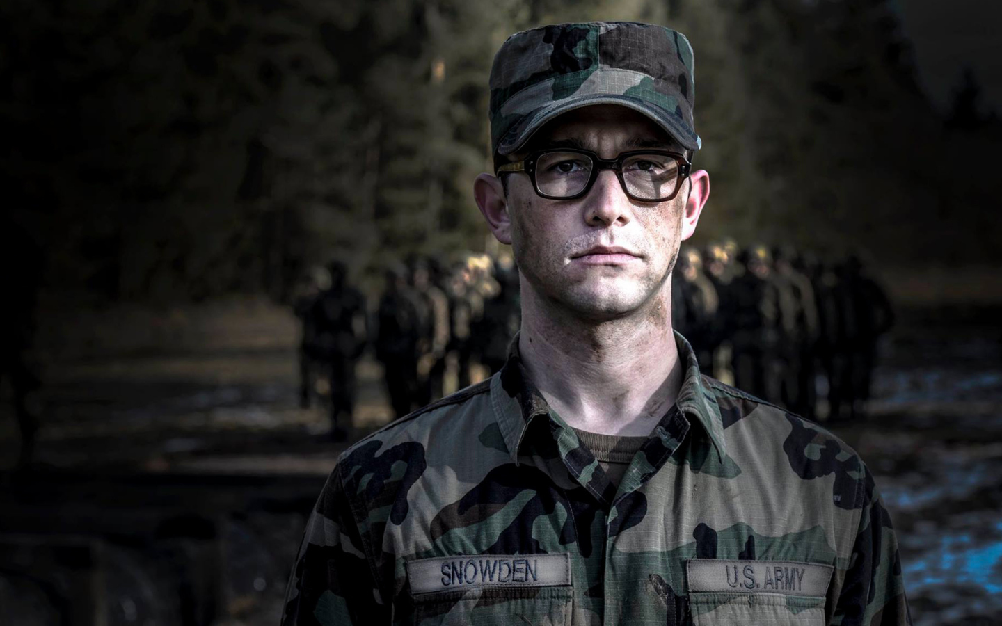 Актер Джозеф Гордон-Левитт  в фильме Сноуден 