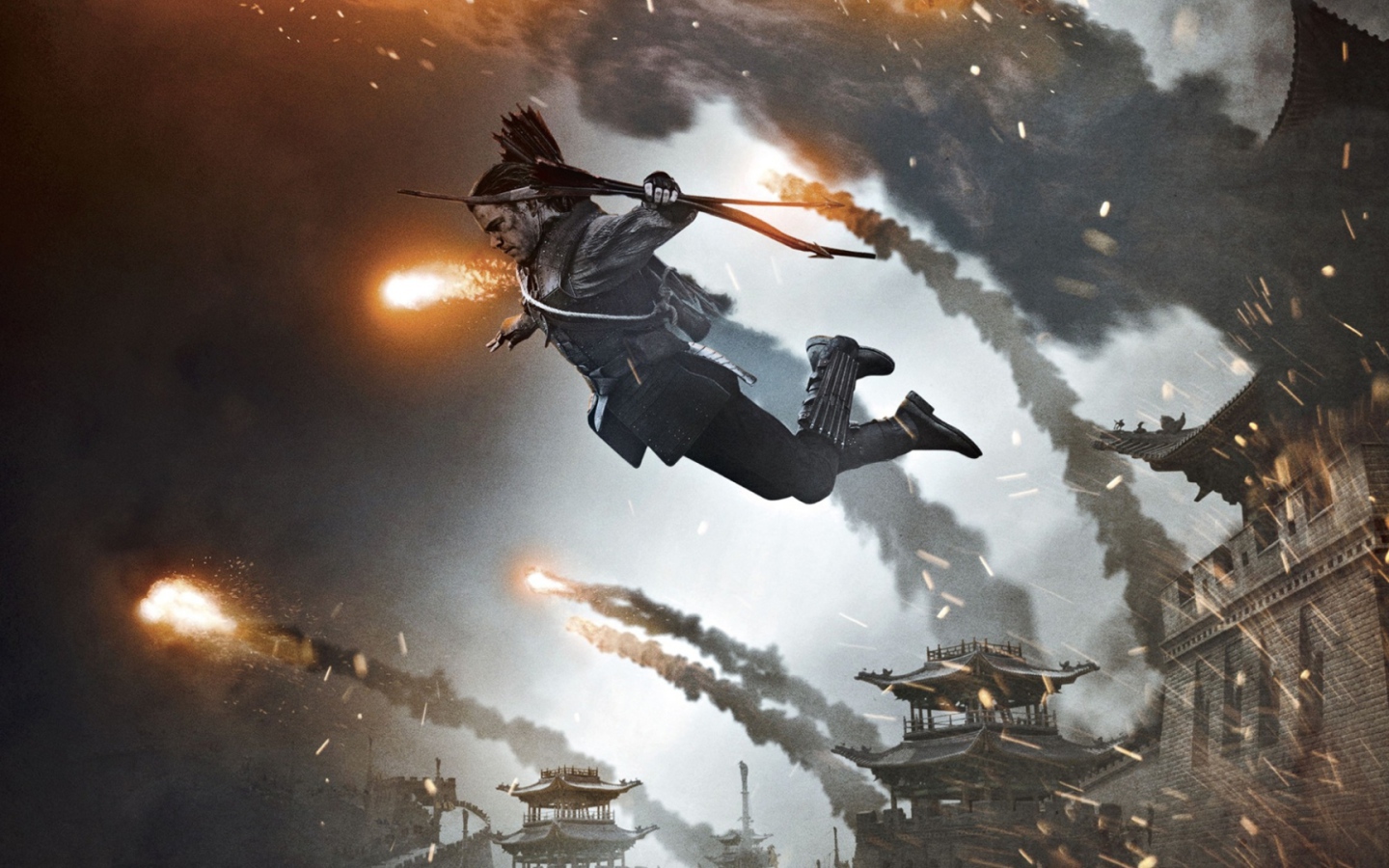 Прыжок главного героя со стены фильм Великая стена 