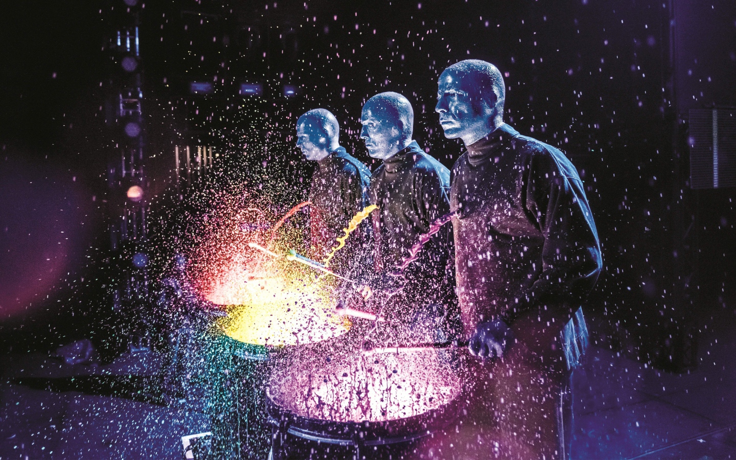 Нью-Йоркская перфоманс-группа Blue Man  