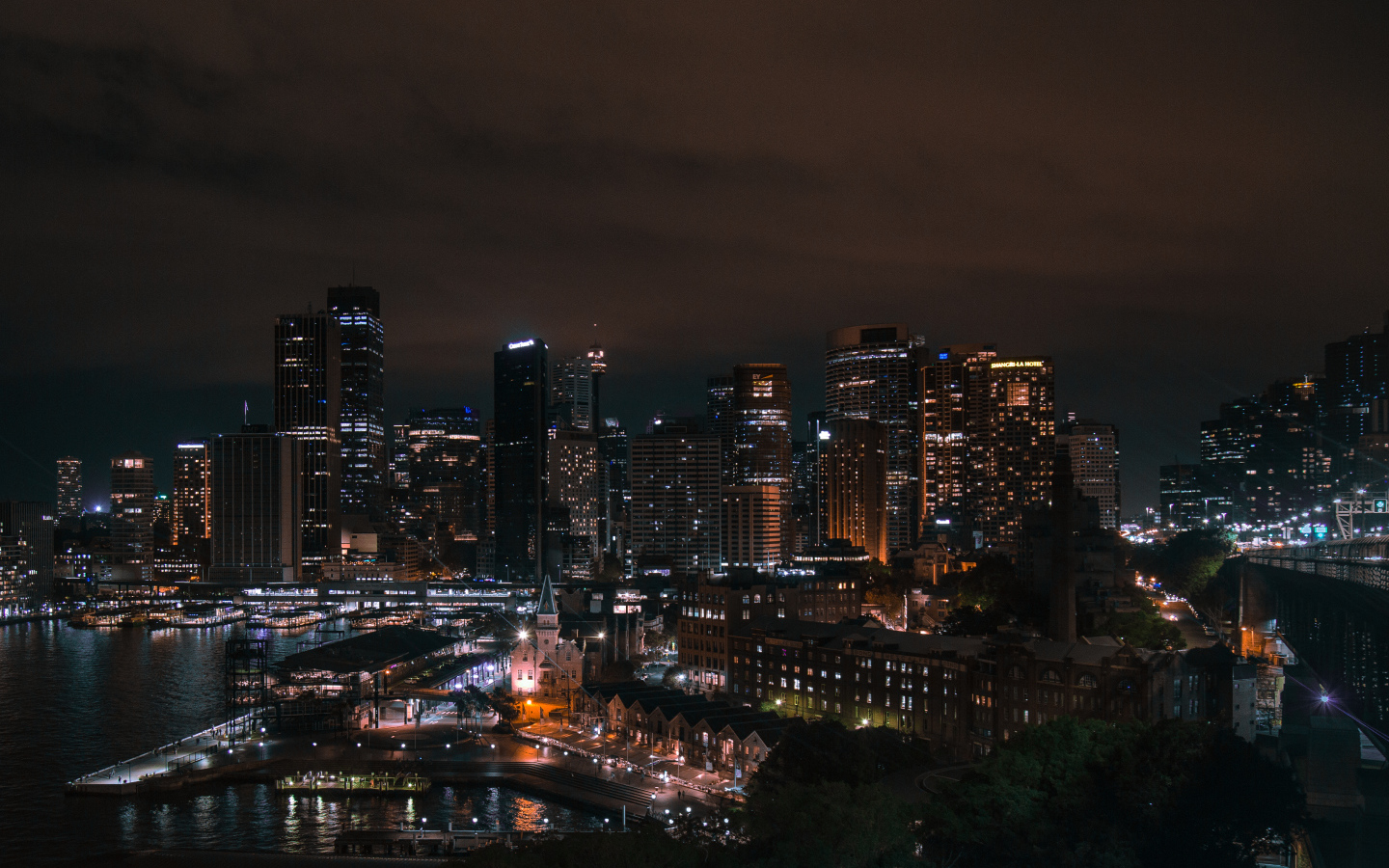 Ночные небоскребы города Сидней, Австралия 